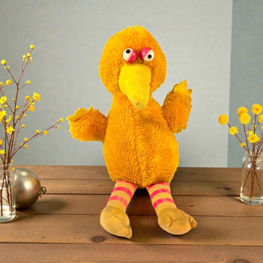 Vintage 1970s Big Bird Plush Knickerbocker Sesame Street Yellow Toy